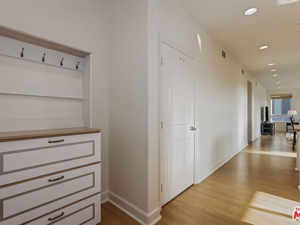 12887 Runway Road 3, Los Angeles CA 90094