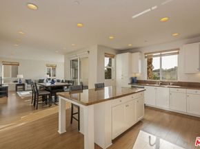 12887 Runway Road 3, Los Angeles CA 90094