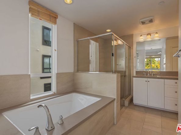 12887 Runway Road 3, Los Angeles CA 90094