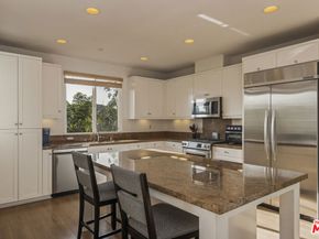 12887 Runway Road 3, Los Angeles CA 90094