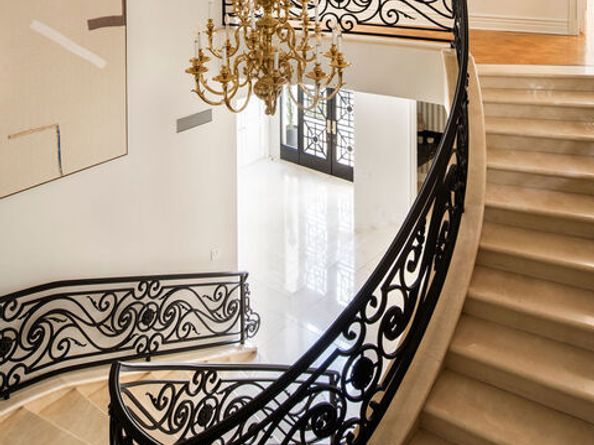 10509 Vestone Way, Los Angeles CA 90077