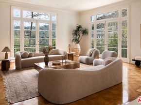 10509 Vestone Way, Los Angeles CA 90077