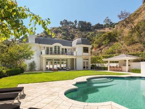 10509 Vestone Way, Los Angeles CA 90077