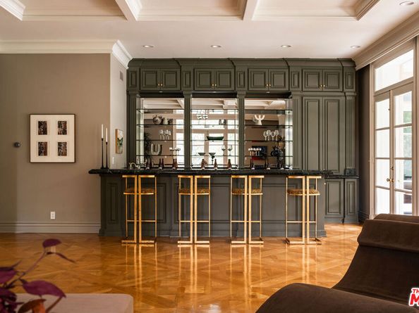 10509 Vestone Way, Los Angeles CA 90077