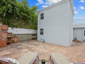 210 S Bundy Drive, Los Angeles CA 90049