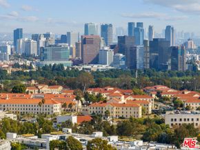 210 S Bundy Drive, Los Angeles CA 90049