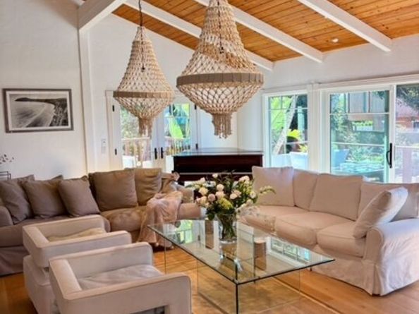 6052 Merritt Drive, Malibu CA 90265