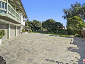 6052 Merritt Drive, Malibu CA 90265