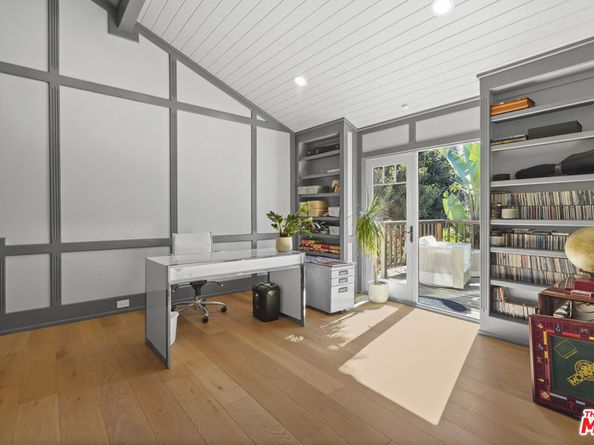 6052 Merritt Drive, Malibu CA 90265