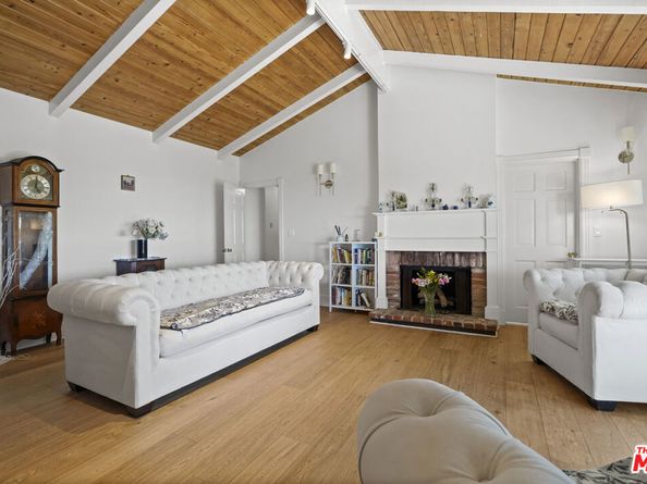 6052 Merritt Drive, Malibu CA 90265