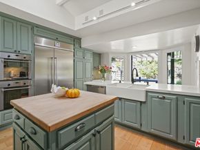 6052 Merritt Drive, Malibu CA 90265