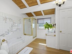 6052 Merritt Drive, Malibu CA 90265