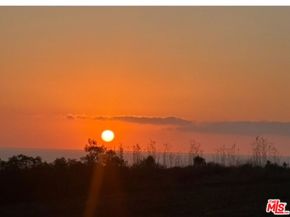 6052 Merritt Drive, Malibu CA 90265