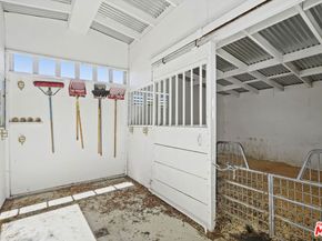 6052 Merritt Drive, Malibu CA 90265