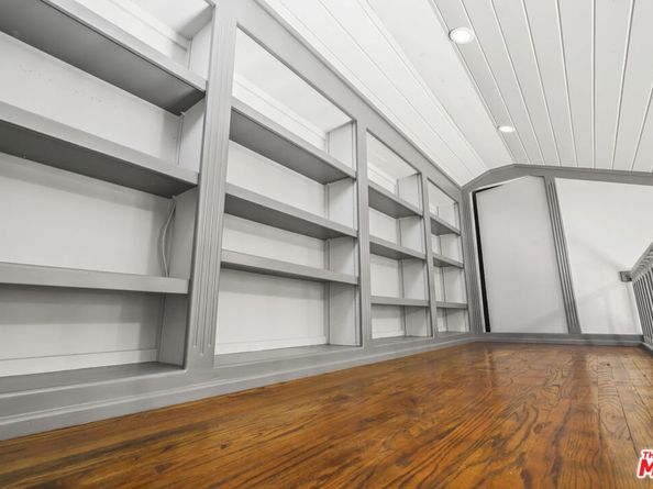 6052 Merritt Drive, Malibu CA 90265