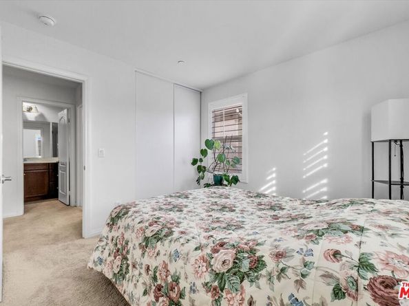 15686 Slowik Court, Fontana CA 92336