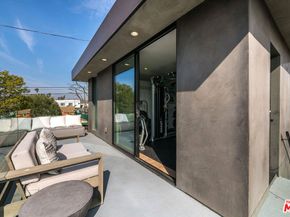 1385 Palms Boulevard, Venice CA 90291