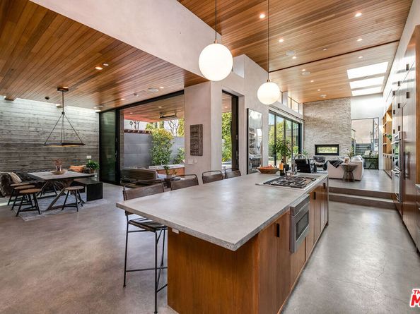 1385 Palms Boulevard, Venice CA 90291