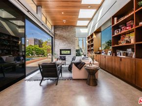 1385 Palms Boulevard, Venice CA 90291