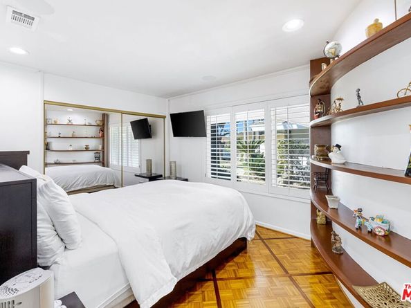 6430 S Sherbourne Drive, Los Angeles CA 90056