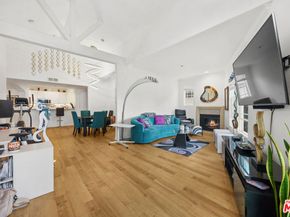 10715 Camarillo Street 307, North Hollywood CA 91602