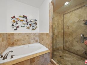 10715 Camarillo Street 307, North Hollywood CA 91602