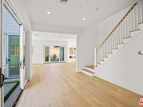 744 Almar Avenue, Pacific Palisades CA 90272