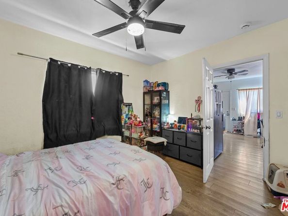 1325 E Adams Boulevard, Los Angeles CA 90011