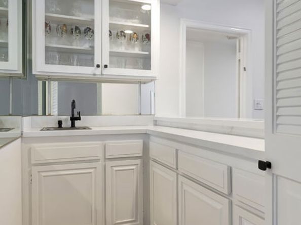 828 S Bedford Street 202, Los Angeles CA 90035