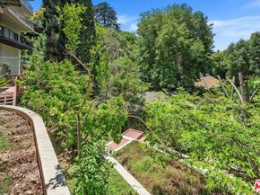 3928 Clayton Avenue, Los Angeles CA 90027