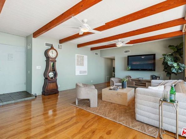 3928 Clayton Avenue, Los Angeles CA 90027