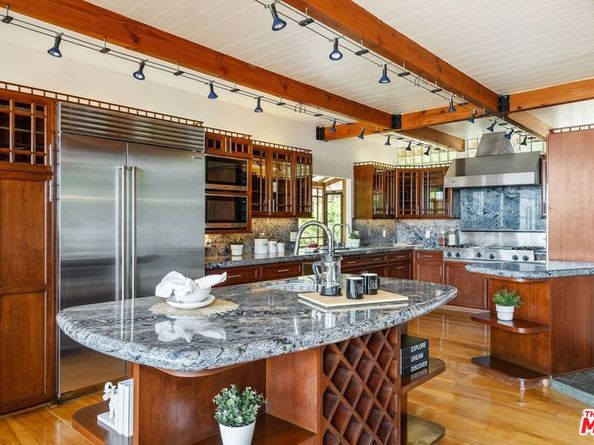 3928 Clayton Avenue, Los Angeles CA 90027