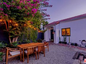 2251 N Cahuenga Boulevard, Los Angeles CA 90068