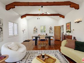 2251 N Cahuenga Boulevard, Los Angeles CA 90068