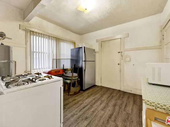 2247 W 14th Street, Los Angeles CA 90006