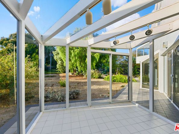 29035 Cliffside Drive, Malibu CA 90265