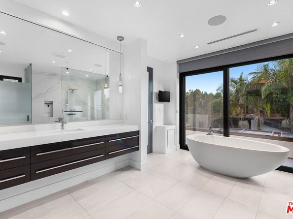 13524 D'Este Drive, Pacific Palisades CA 90272