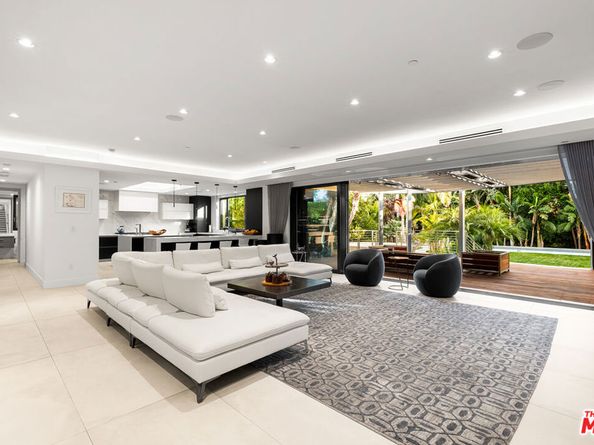 13524 D'Este Drive, Pacific Palisades CA 90272