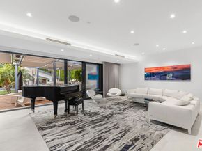 13524 D'Este Drive, Pacific Palisades CA 90272