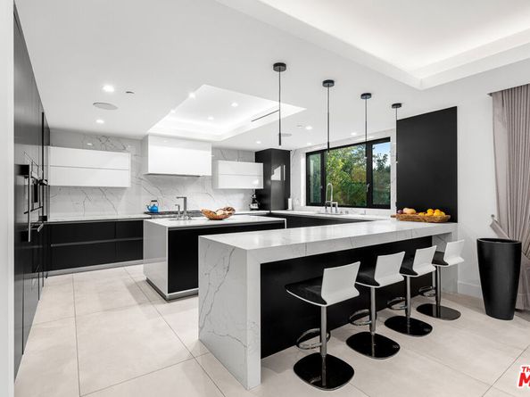 13524 D'Este Drive, Pacific Palisades CA 90272