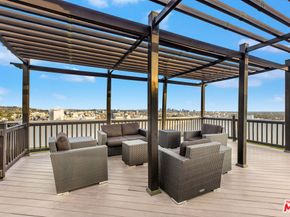 7250 Franklin Avenue 1204, Los Angeles CA 90046