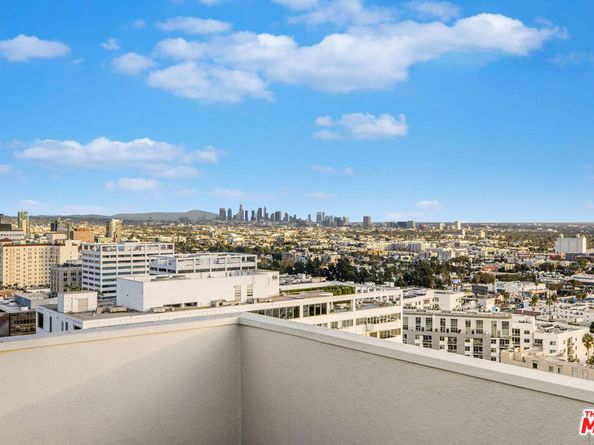 7250 Franklin Avenue 1204, Los Angeles CA 90046