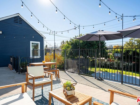 3220 Garden Avenue, Los Angeles CA 90039