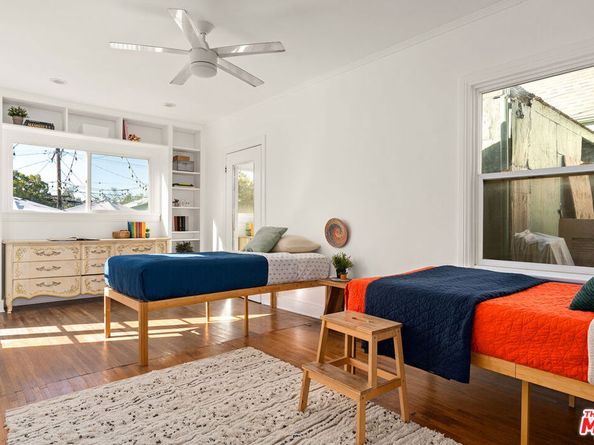 3220 Garden Avenue, Los Angeles CA 90039