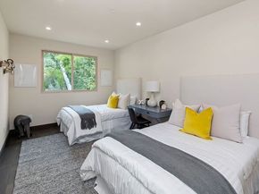 2408 Castle Heights Avenue, Los Angeles CA 90034