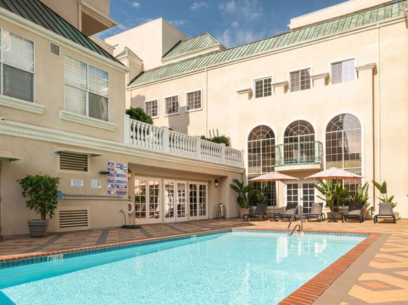 930 N Doheny Drive 305, West Hollywood CA 90069