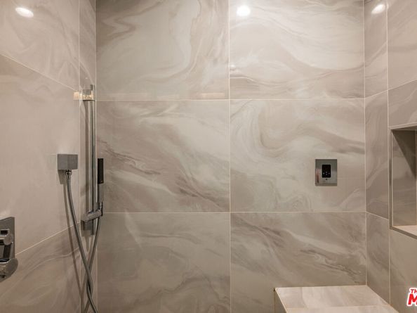 930 N Doheny Drive 305, West Hollywood CA 90069