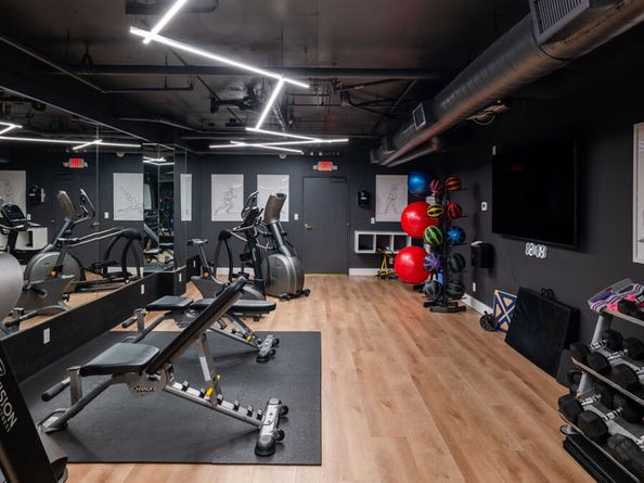 930 N Doheny Drive 305, West Hollywood CA 90069