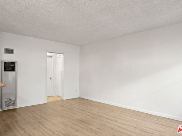 615 E Magnolia Boulevard, Burbank CA 91501