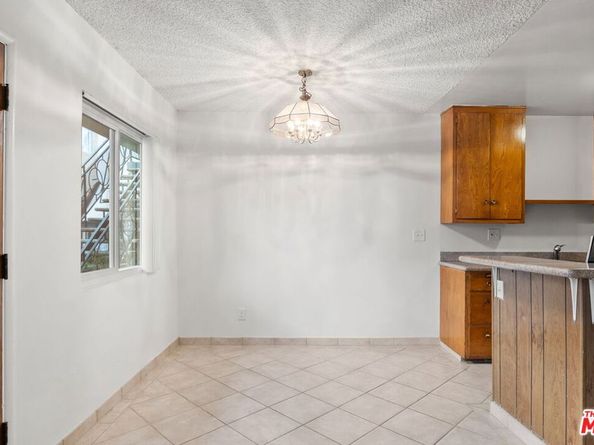 615 E Magnolia Boulevard, Burbank CA 91501